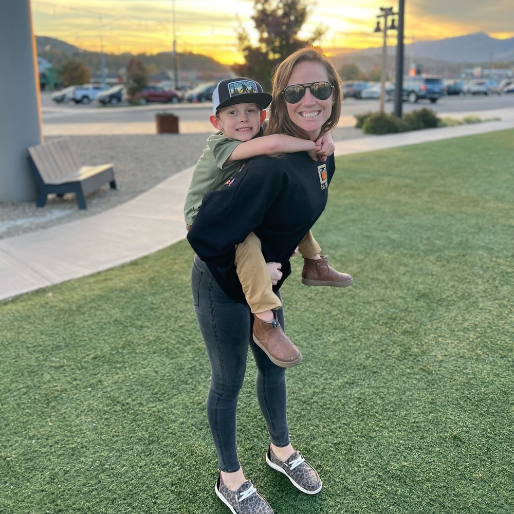 Meet your Posher, Christine